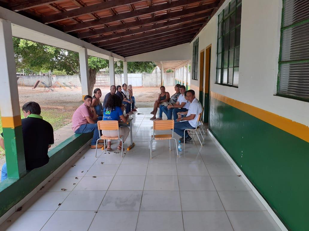 REUNIÃO EM CASTANHEIRAS